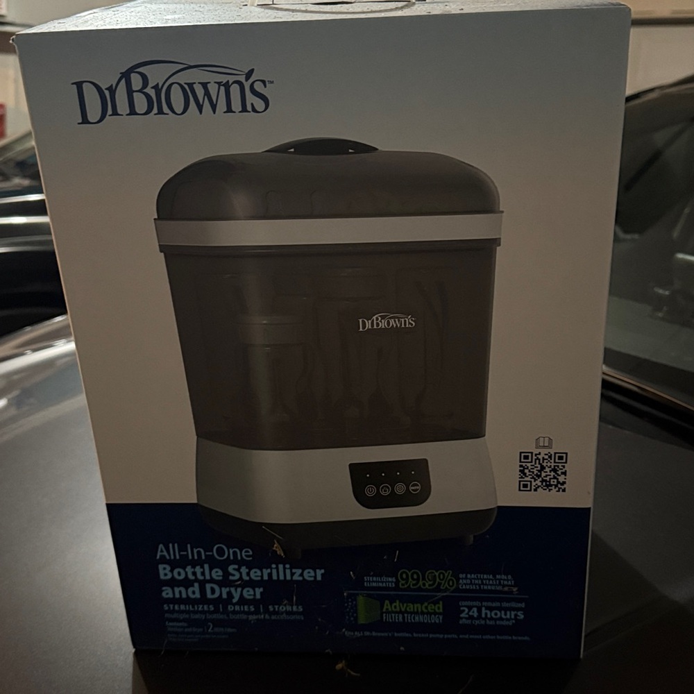 Dr. Brown's Bottle Sterilizer in Gray and White BRAND NEW IN BOX